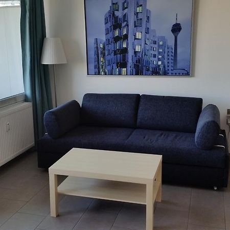 Monteurwohnung Neuss Bagian luar foto